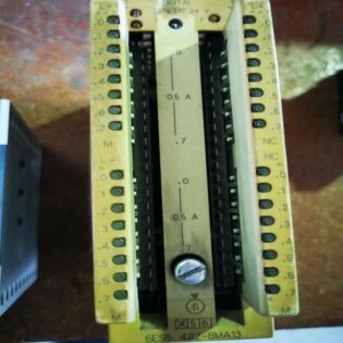 Siemens 6ES5 482-8MA13 I/O Module